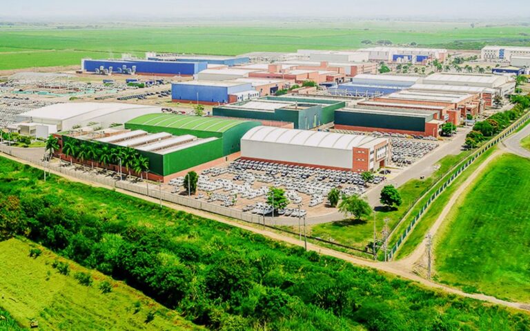 Subraya Hassan Mansur que la infraestructura industrial ha requerido de tecnología e innovaciones. 