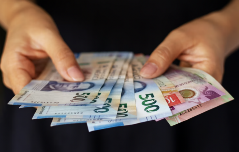 De acuerdo con la iniciativa de Aguinaldo digno, dicha prestación pasaría de 15 a 30 días como mínimo.