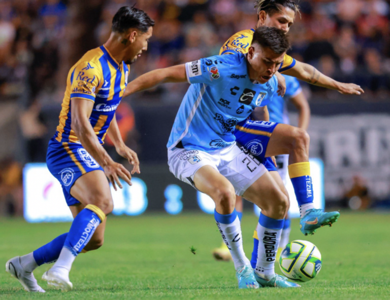 Gallos Blancos no pudo con el Atlético San Luis.