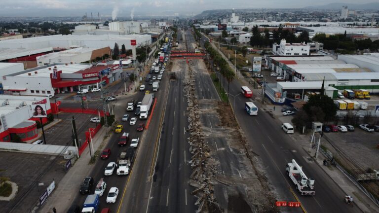 Obra de Paseo 5 de Febrero