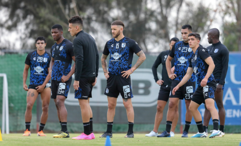 Los Gallos Blancos se quedarían sin repechaje.