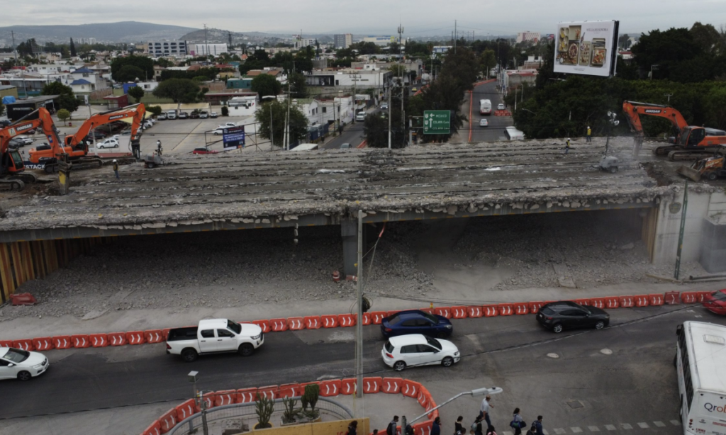 Las obras en Avenida 5 de Febrero representan un alto impacto para los queretanos.