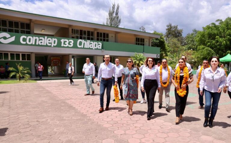 Evelyn Salgado fortalece la educación al inaugurar en el CONALEP Plantel 133 de Chilapa
