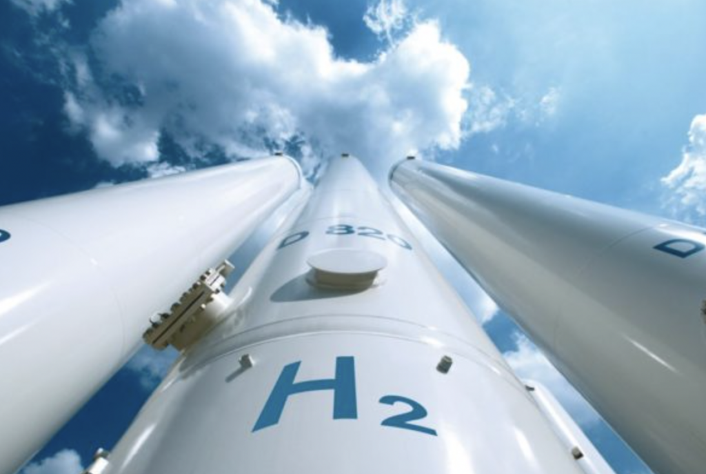 AMH2 signó acuerdos con la AEEQ y la AMBB.