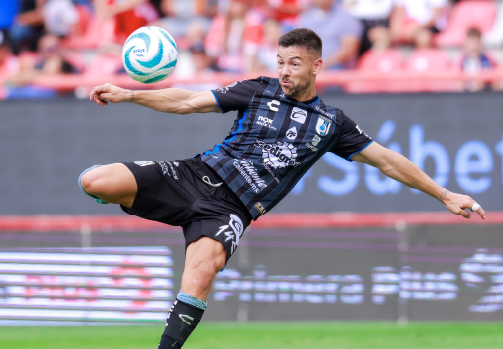 Gallos Blancos acumula siete puntos en cuatro partidos.