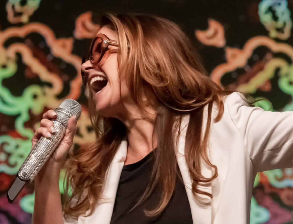 Lucero estará gratis en la Plaza de la Constitución de Querétaro.