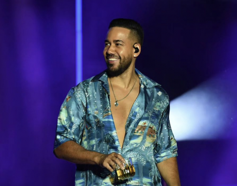 Romeo Santos presentó un recorrido musical por sus más grandes éxitos como solista.