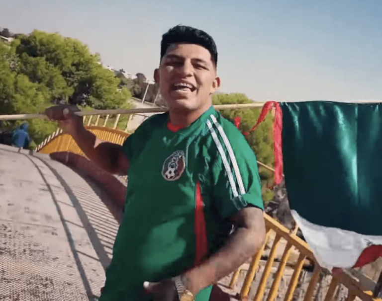 Sieck se les fue con todo a Yahritza y su Esencia.