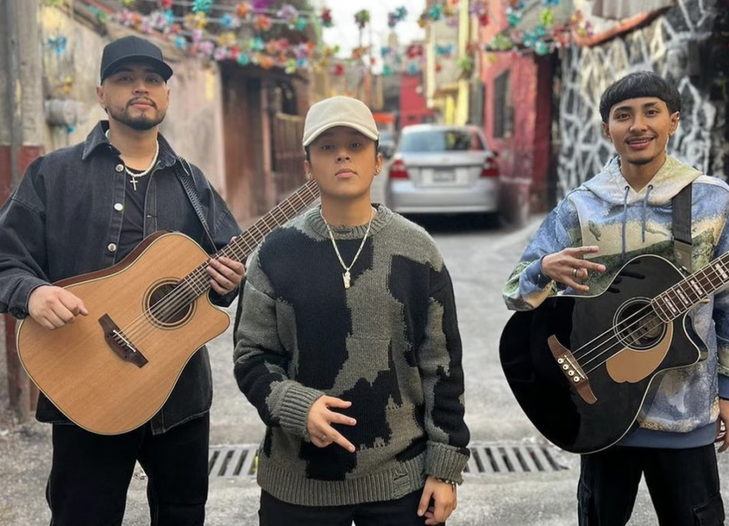 Los hermanos integrantes de Yahritza y su Esencia se notan afectados por todo lo que han vivido en las últimas semanas...