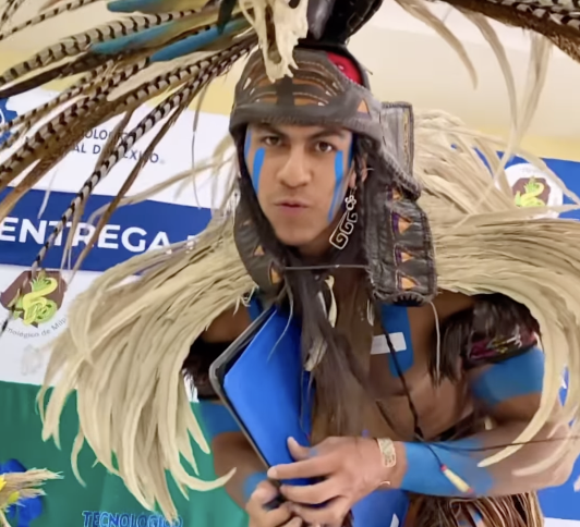 Holcan Mattero hizo su graduación prehispánica.