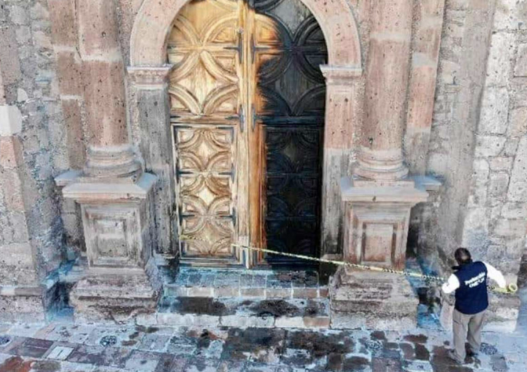 Las redes sociales de la Parroquia de Santo Domingo informaron sobre el siniestro.