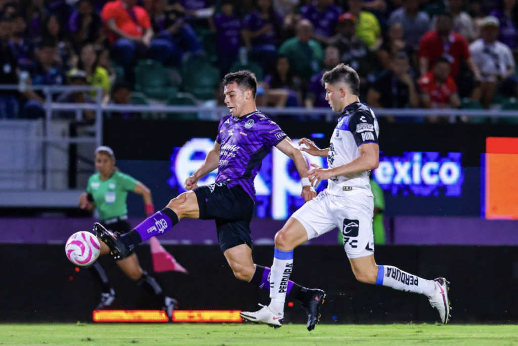 Los "Cañoneros" no tuvieron piedad de Gallos Blancos y los alejaron más de la liguilla.