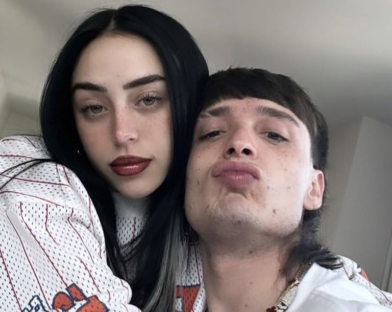 Peso Pluma parece estar embelesado con la argentina Nicki Nicole.