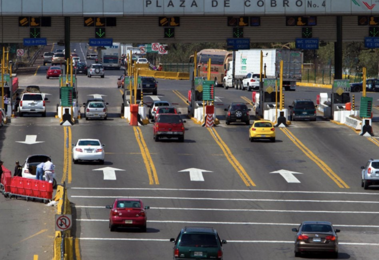 Varias casetas de cobro del país experimentaron aumentos.