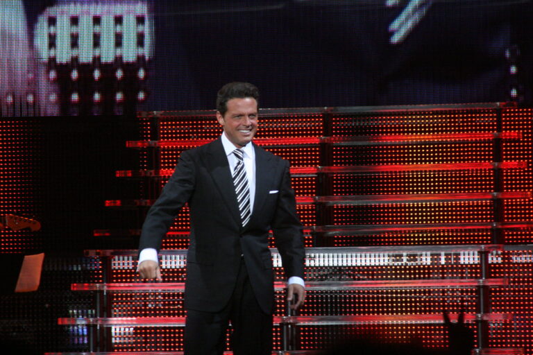 Reembolsarán boletos del concierto cancelado de Luis Miguel en Querétaro