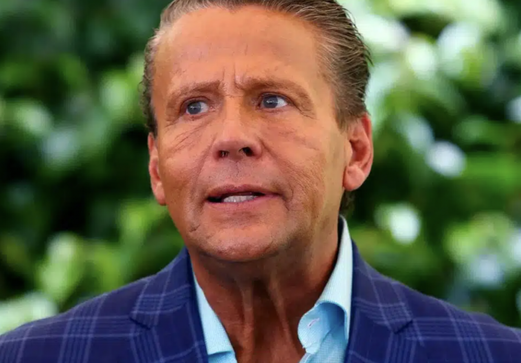 Alfredo Adame volvió a cargar en contra de Wendy Guevara.