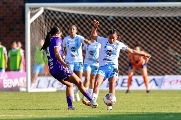 Gallos Blancos Femenil cayó 0-3 ante Monterrey.