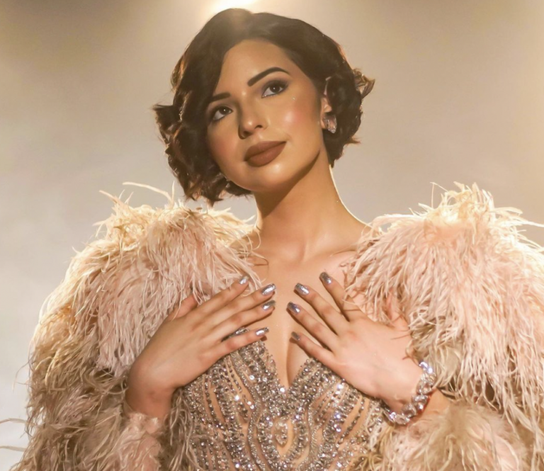 Ángela Aguilar tendría un romance con Josh Ball.