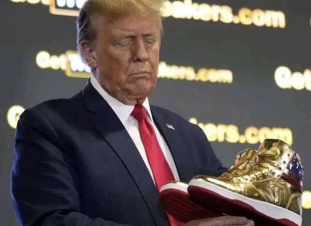 Son tres modelos de tenis los que actualmente tienen la línea de calzado de Donald Trump.
