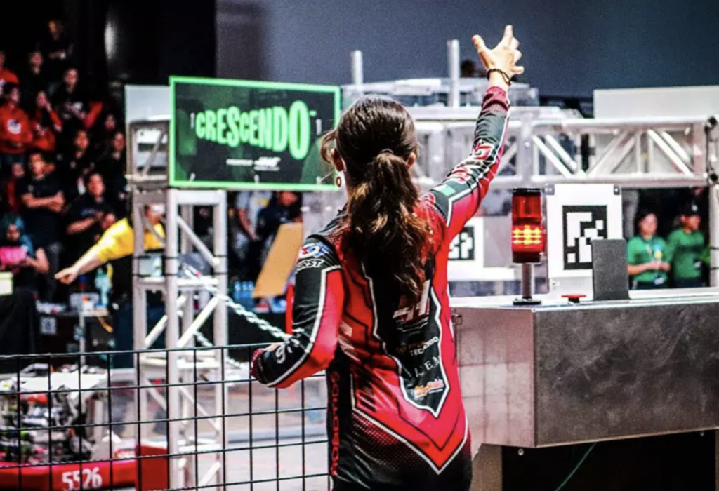 Más de 900 participantes en el FIRST Regional Laguna buscaron el boleto al Mundial de Robótica.