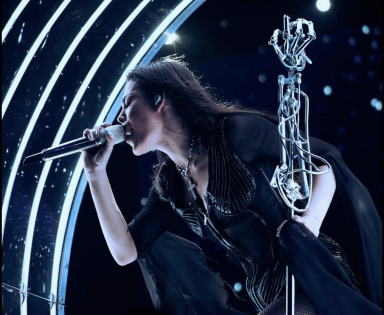 Aficionados al deporte de las tacleadas en México podrán disfrutar de un show de Danna Paola.