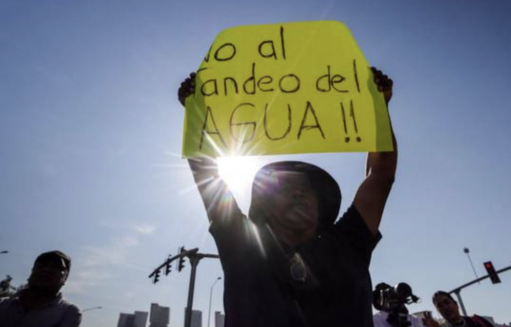 Hay inconformidad en Querétaro por la ley que promueve el "tandeo de agua".