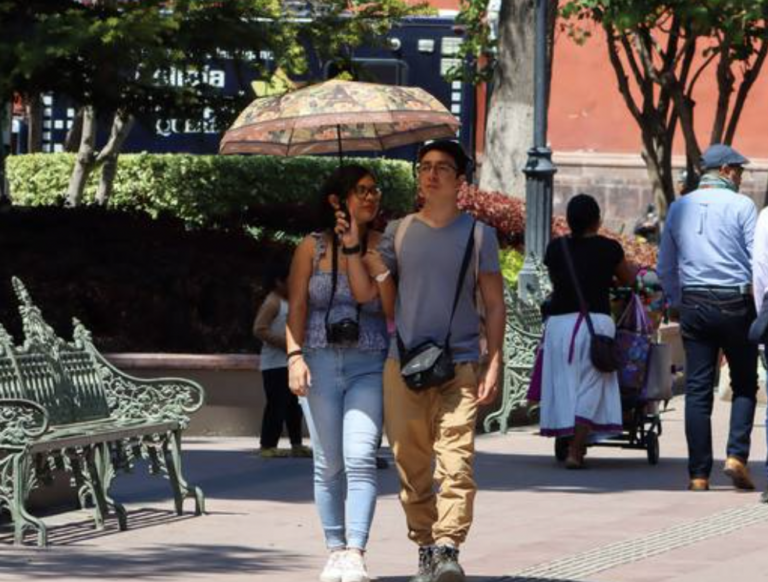 Mucho calor y mala calidad del aire en Querétaro.