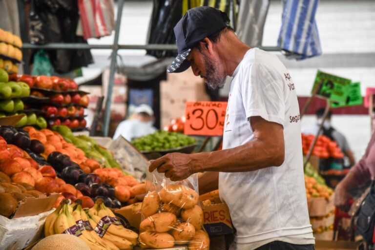 Alza de canasta básica: alimentos hasta 150% más caros