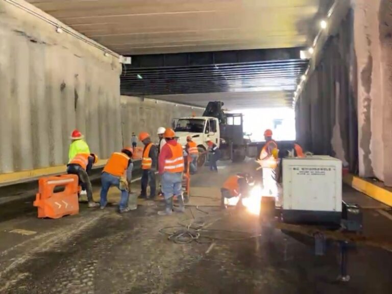 Revisan socavón del Paseo 5 de Febrero