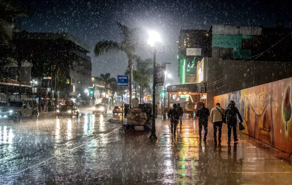 ¿Qué provoca lluvias fuertes en México actualmente?