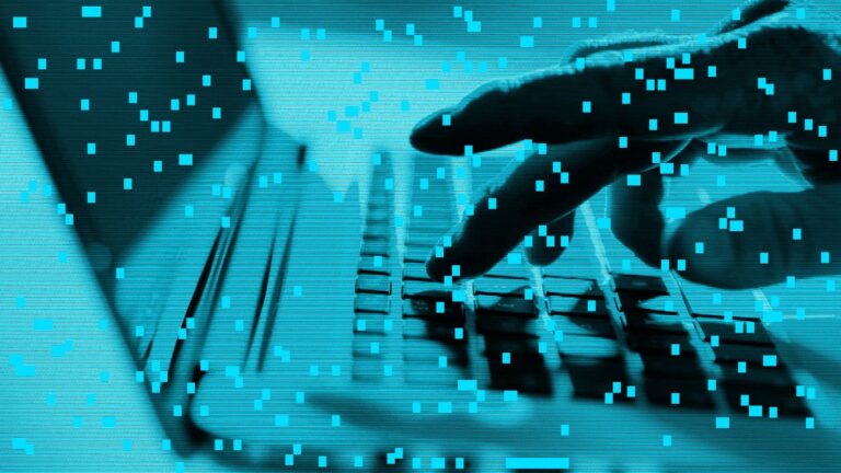 Sicariato digital: proponen iniciativa para castigar "ataques" en internet