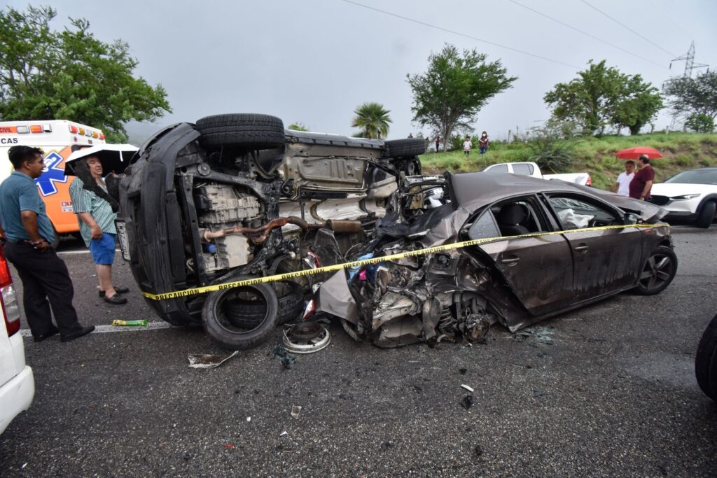 Mueren 37 personas en accidentes de tránsito