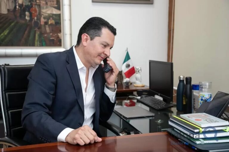 Secretario del Ayuntamiento niega discriminación y violencia política Ante estos hechos, la regidora acusó que se trata de actos discriminatorios en contra de su persona y en contra de su partido, por ser la única.