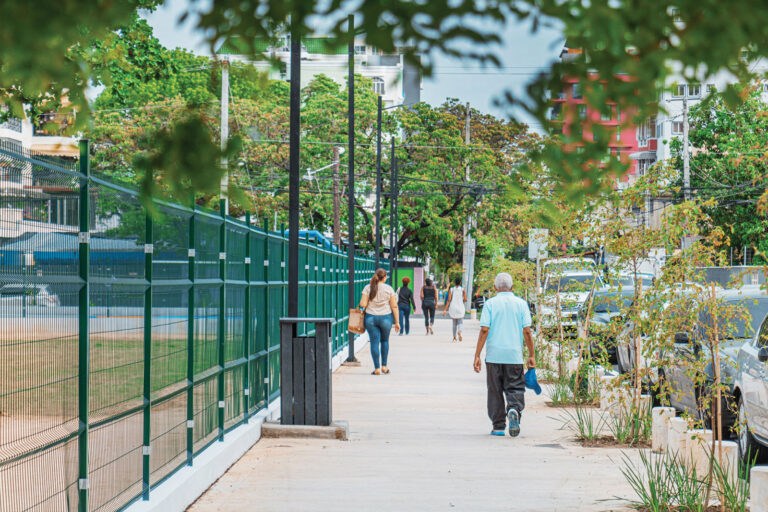 Tejido social crece con espacios públicos: Salomón Issa Tafich
