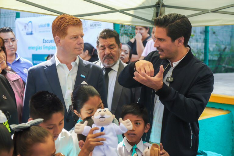 Víctor González Herrera prioriza colaboración entre Fundación Simi y WASH