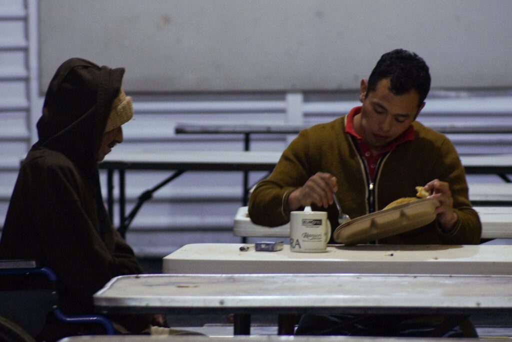 Albergues en Querétaro refuerzan apoyo para temporada invernal 2024-2025