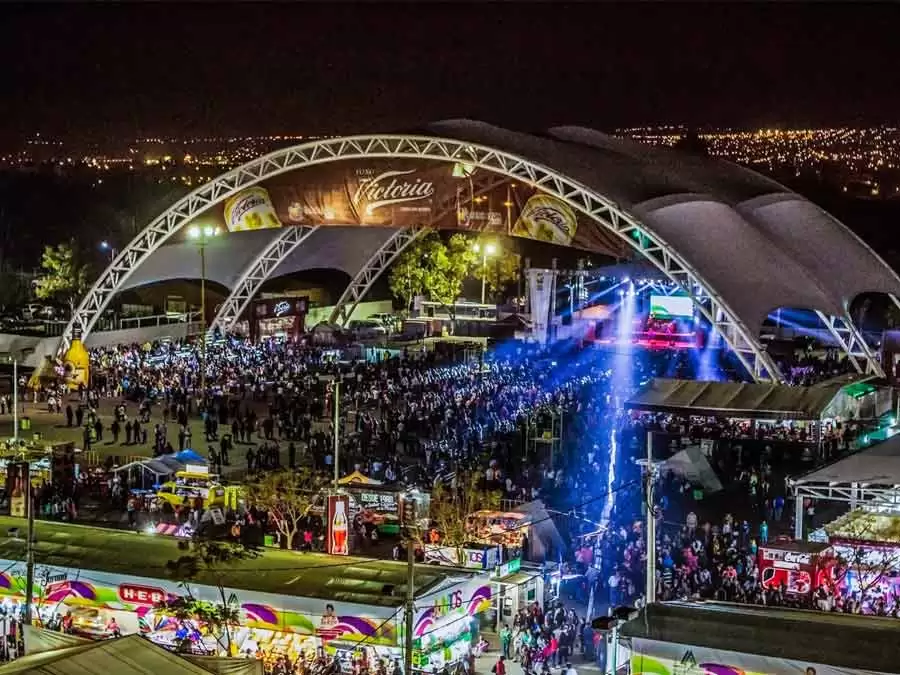 ¡Vive la magia de la Feria de Querétaro 2024: Conciertos, tradición y diversión!