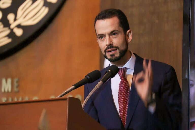 Diputado Paul Ospital llama a legislar la despenalización del aborto en Querétaro