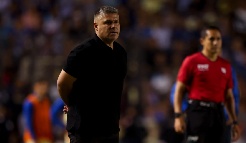 Mauro Gerk deja los Gallos Blancos: Querétaro busca nuevo rumbo para el Clausura 2025