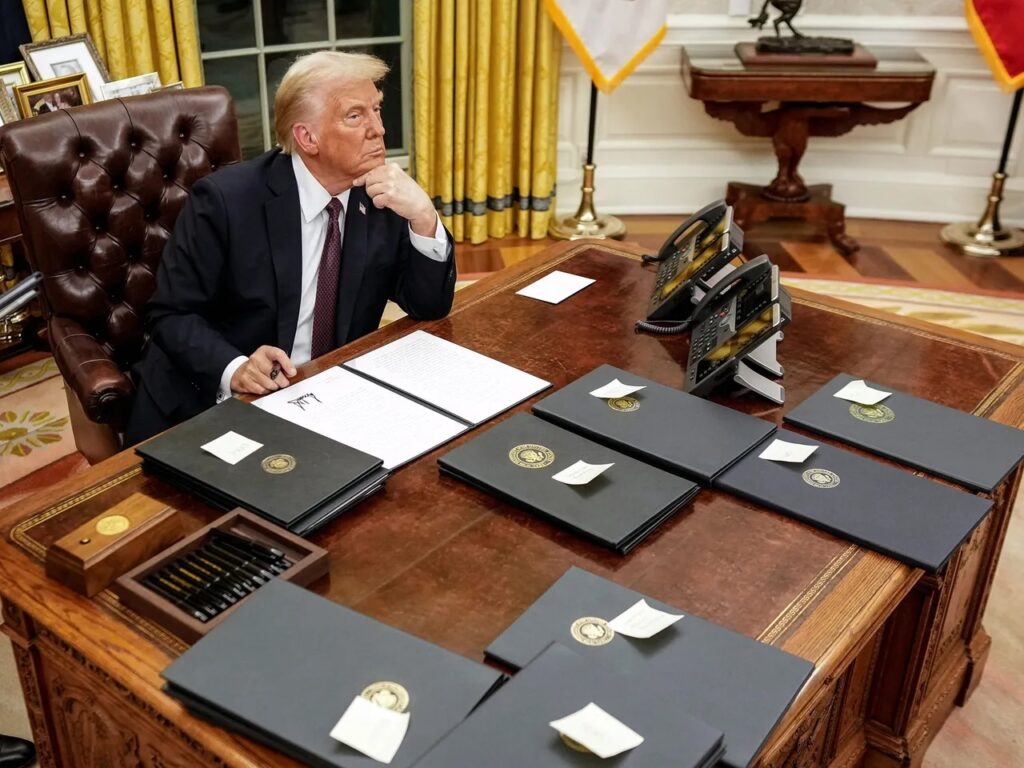 Trump reaviva tensiones comerciales con amenaza de aranceles