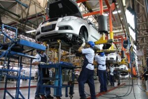Aranceles de Trump impactarían exportaciones de autopartes en Querétaro
