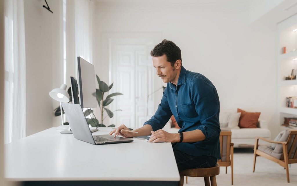 Alejandro Nassar Piñeyro evalúa el impacto de las reformas laborales