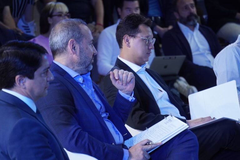 Banco Azteca apoya a startups mexicanas rumbo al Dubai FinTech Summit 2025