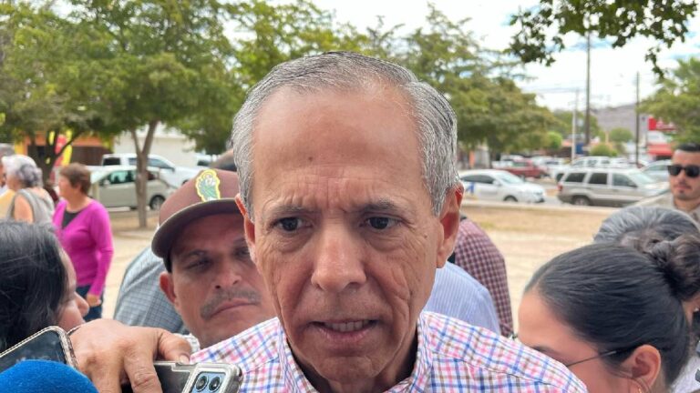 Gerardo Vargas Landeros enfrenta señalamientos por presuntas irregularidades en la contratación de patrullas durante su administración.