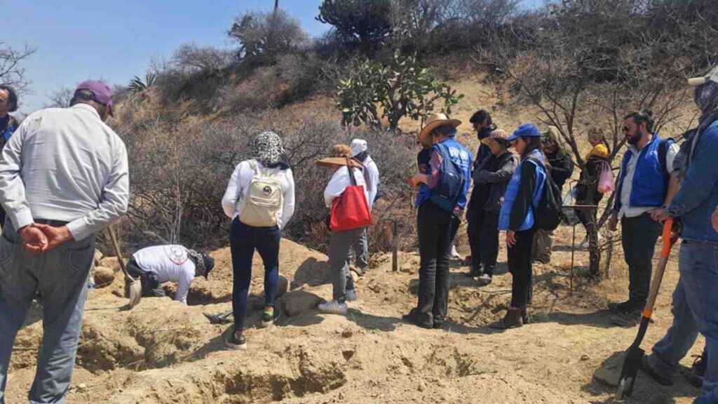 Madres buscadoras hallan restos humanos en Querétaro durante jornada de búsqueda