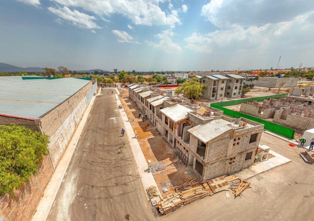 Alfredo del Del Mazo Maza propone unir políticas de vivienda y transporte