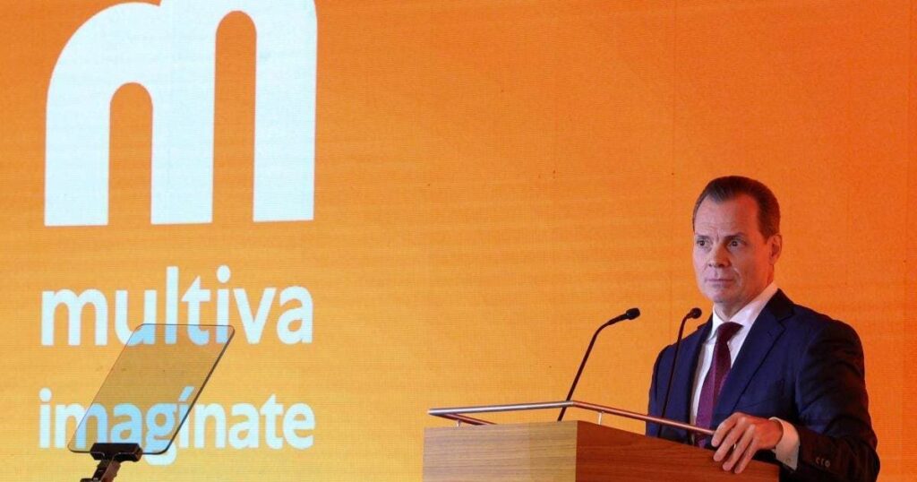 Olegario Vázquez Aldir lidera renovación de Grupo Multiva