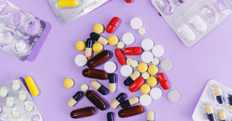 Querétaro enfrenta un 29% de recetas no surtidas pese a 95% de abasto. Autoridades culpan a falta de acuerdo con IMSS Bienestar.