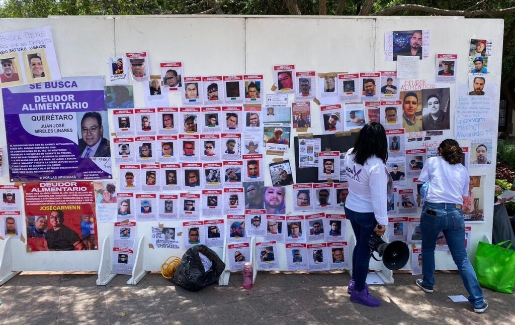 Tendedero de deudores en Querétaro exige justicia y Ley Sabina