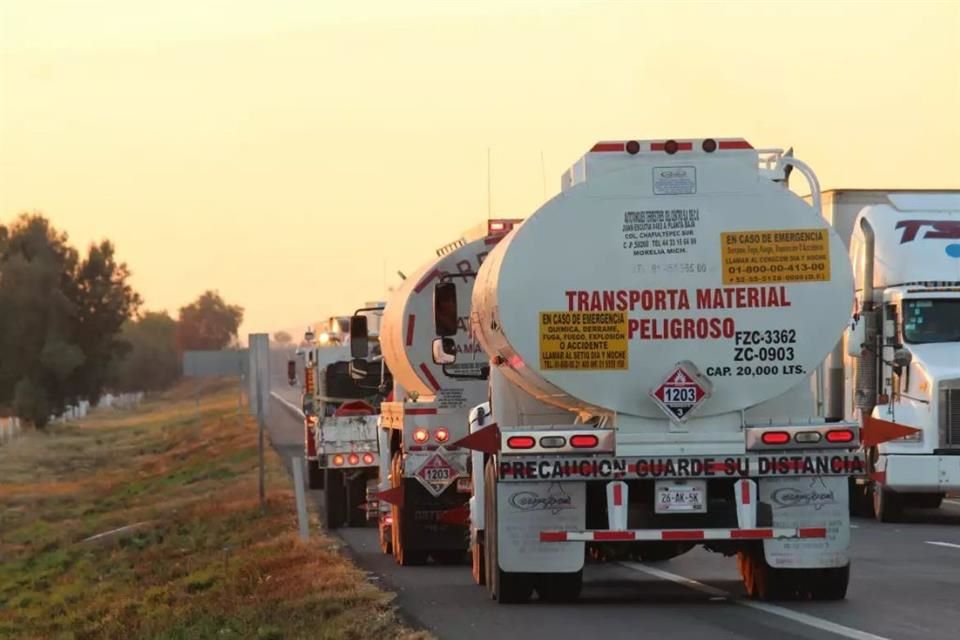 Guardia Nacional facilita huachicol en México-Querétaro